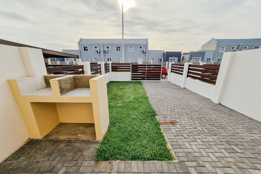 To Let 2 Bedroom Property for Rent in Parsonsvlei Eastern Cape